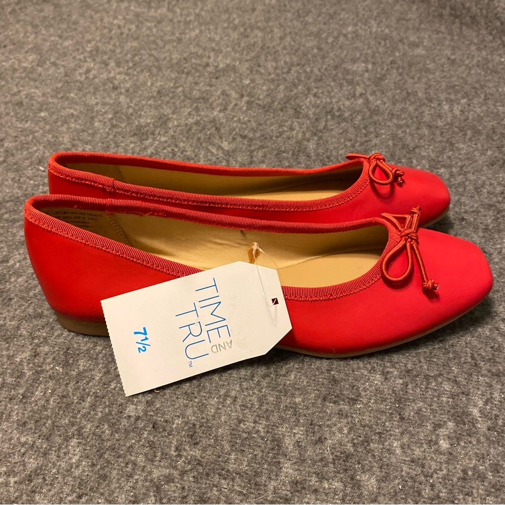 Time And Tru Shoes Women’s Size 7.5 Slip On Red Flat Loafer Ballets New